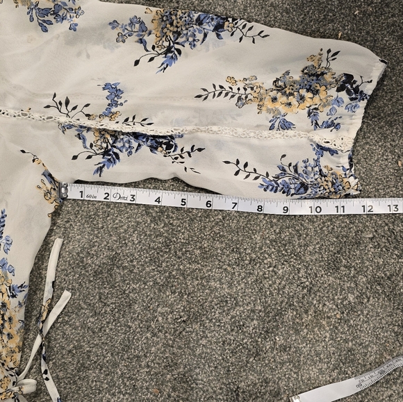 American Rag Blouse - Picture 6 of 7